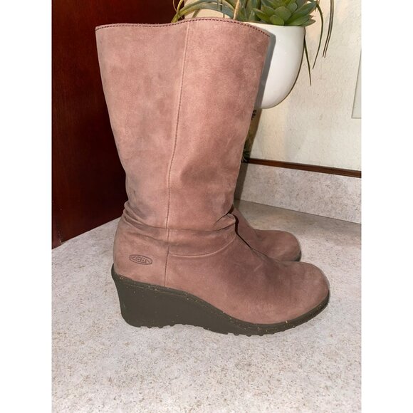 Keen Akita Wedge Slouchy Boots Mid Calf Pull On Mauve Leather Women's 6.5 - Picture 2 of 8